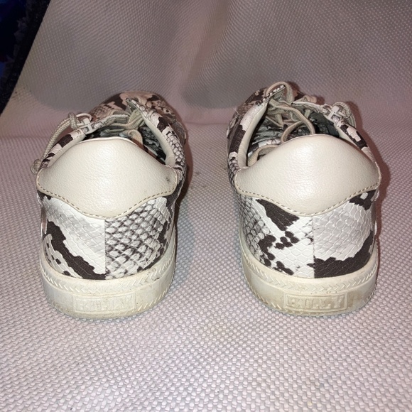 Billy Footwear Women's Snakeskin Classic Lowtop Sneaker - Picture 5 of 5